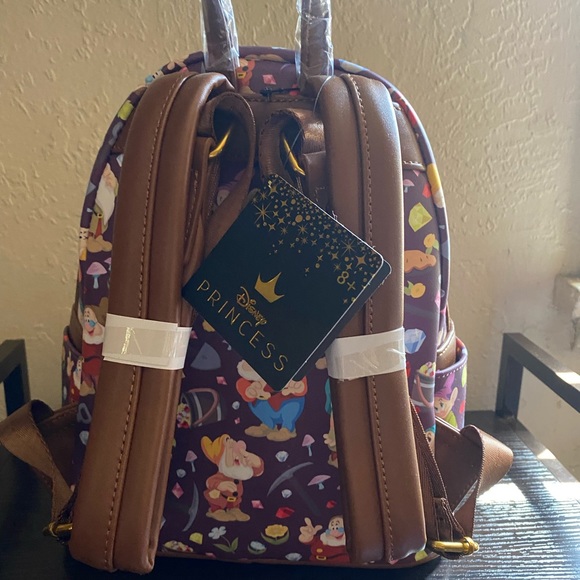 Seven dwarfs loungefly - Picture 2 of 4